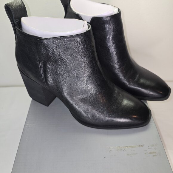 Vionic Lyssa Leather Booties in Black, Women's US Size 7 - Picture 2 of 7